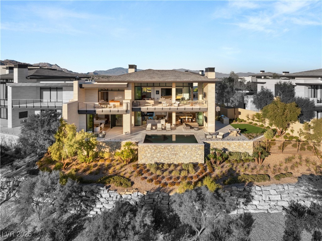 4929 Summit Overlook Drive
