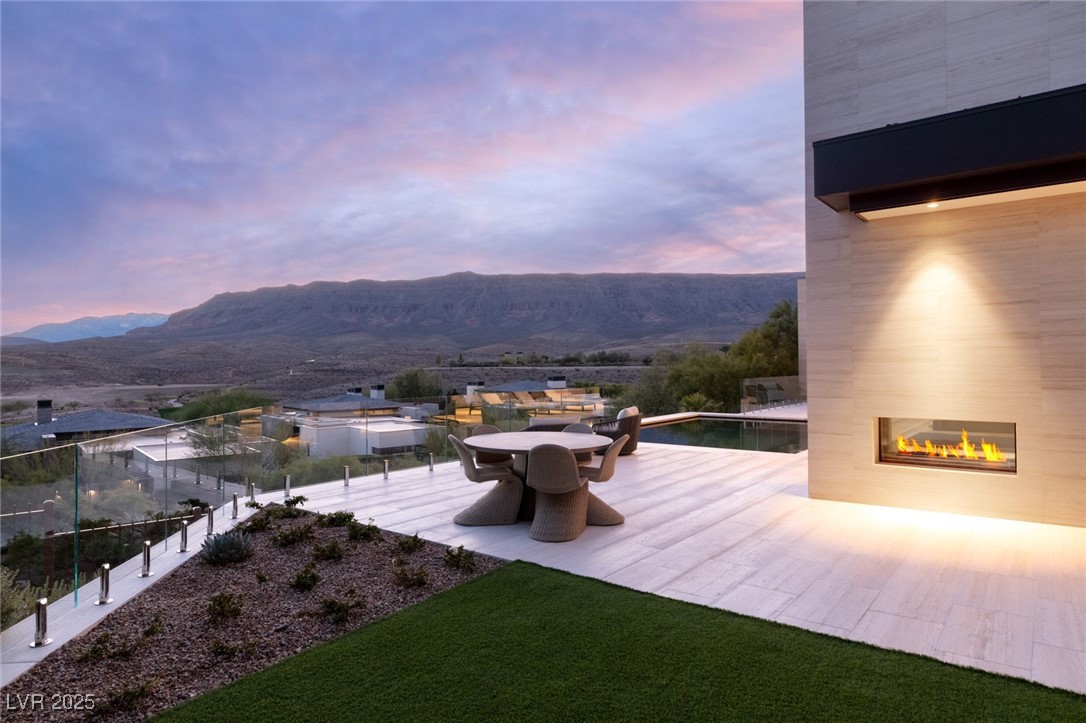 4929 Summit Overlook Drive