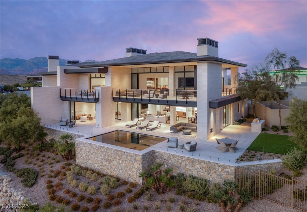 4929 Summit Overlook Drive