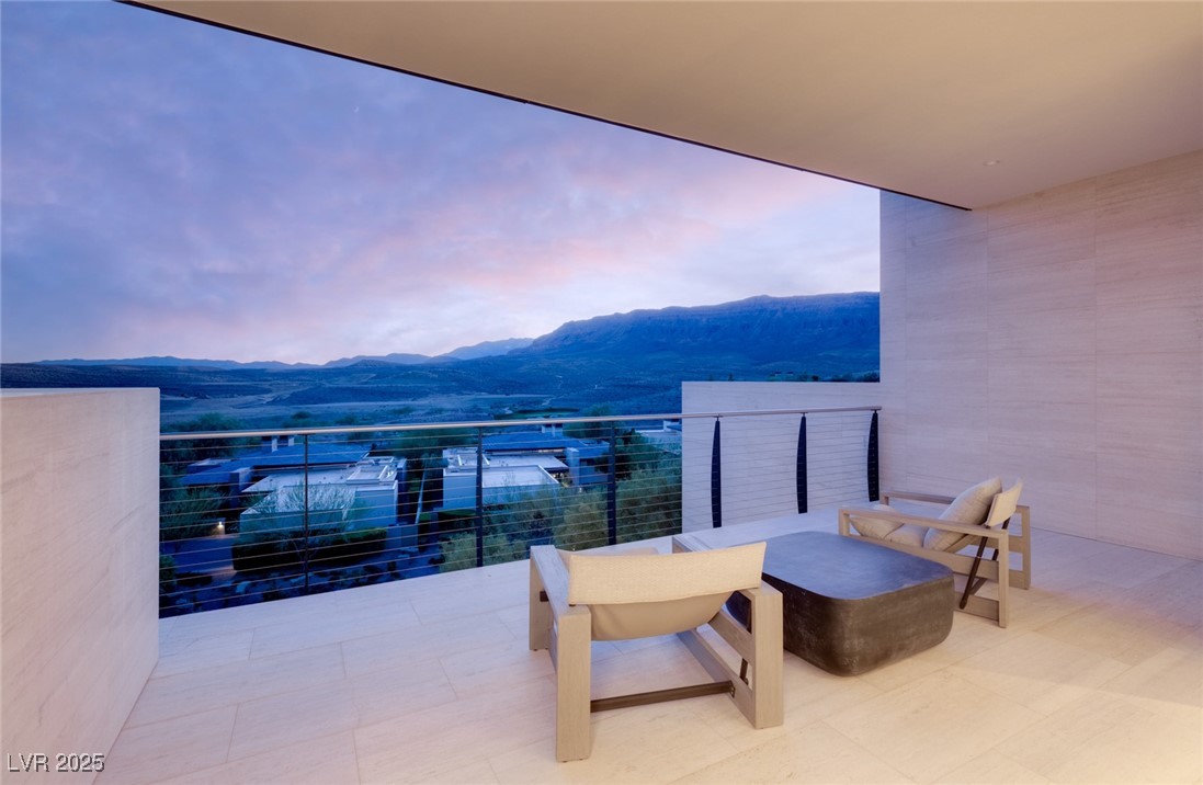 4929 Summit Overlook Drive