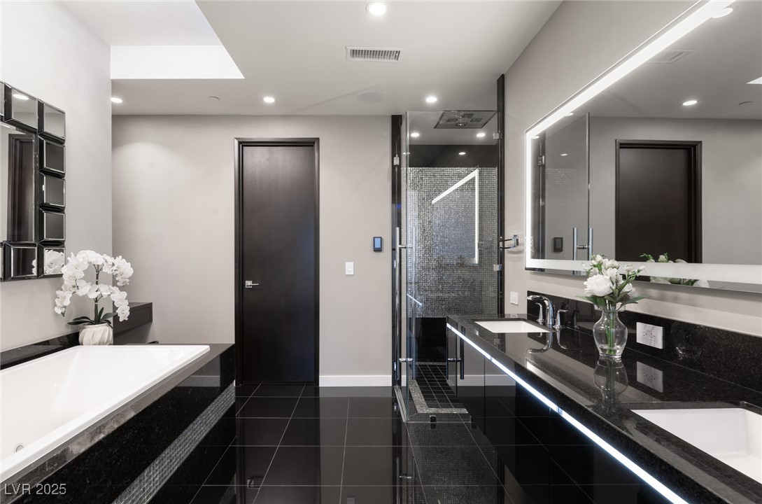 3750 Las Vegas Boulevard 4105