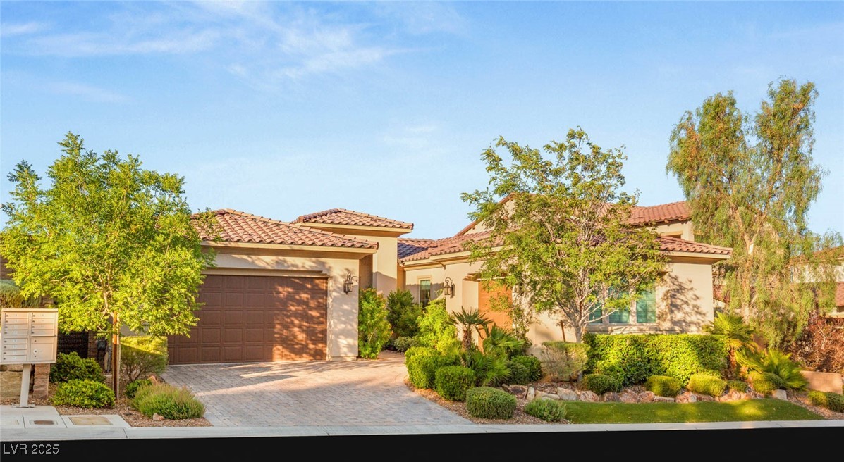 11394 Villa Bellagio Drive