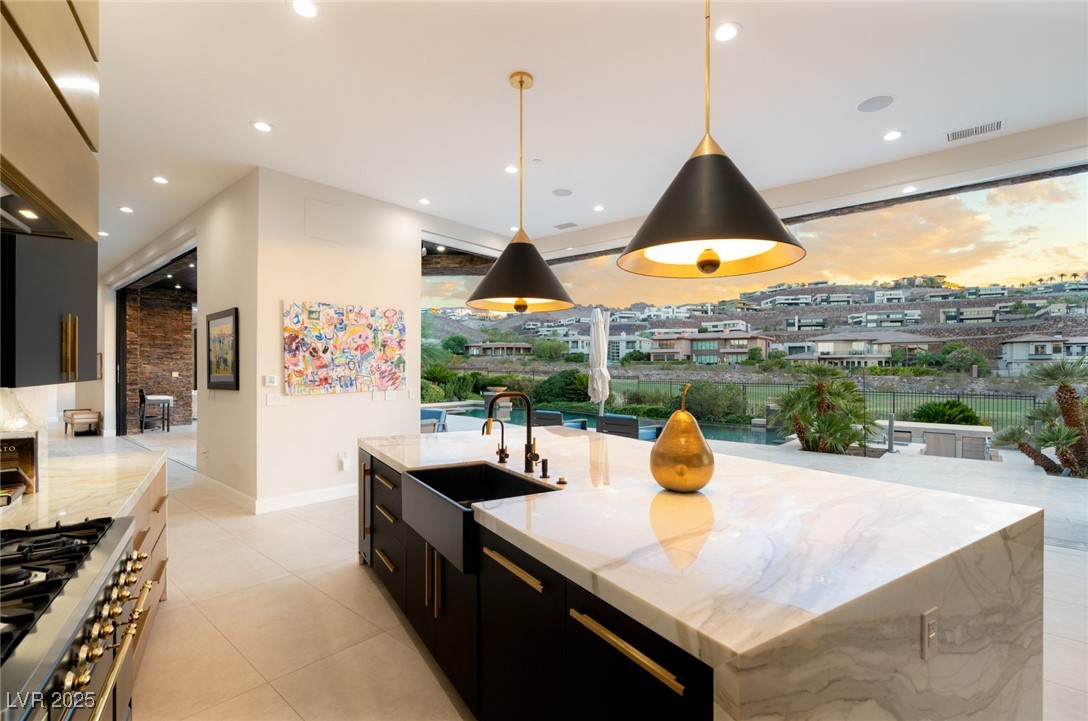 569 Lairmont Place