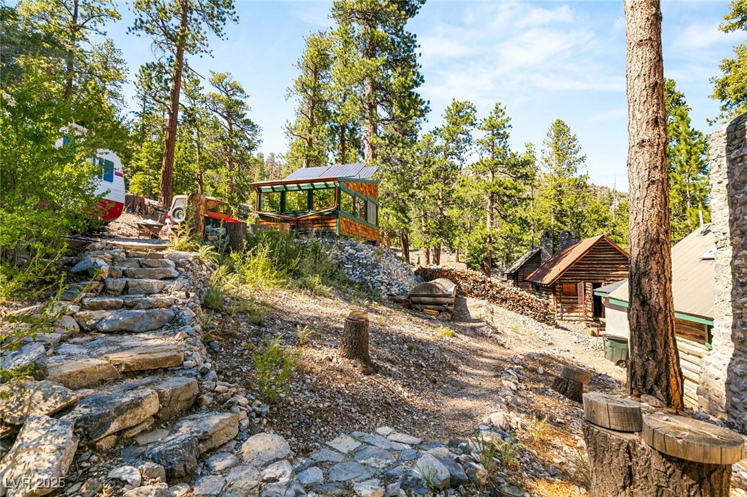 4075 Cougar Ridge Trail