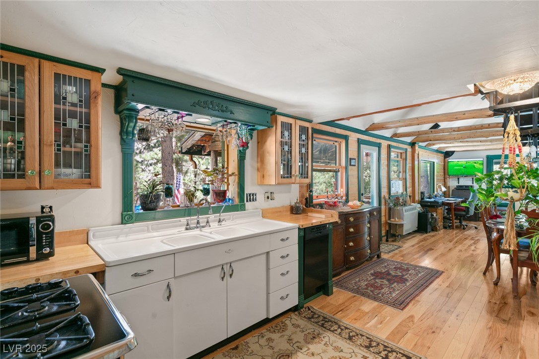 4075 Cougar Ridge Trail