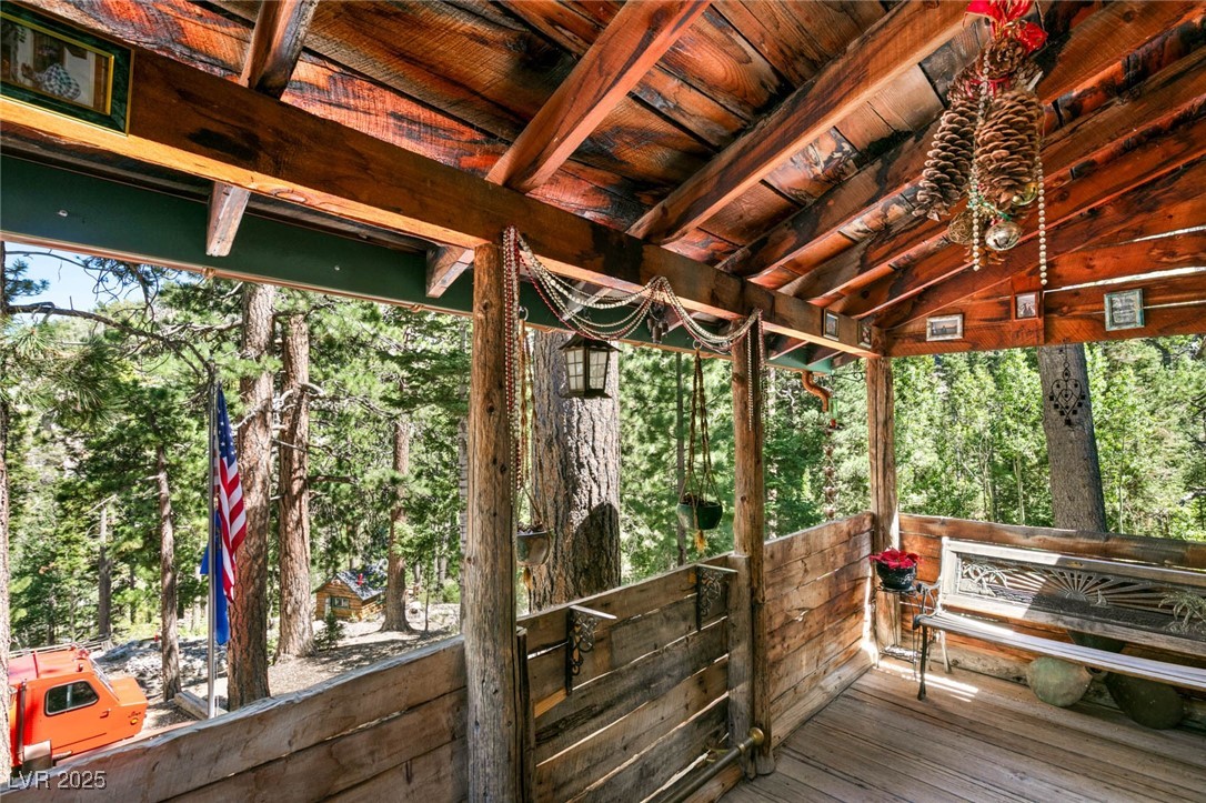 4075 Cougar Ridge Trail