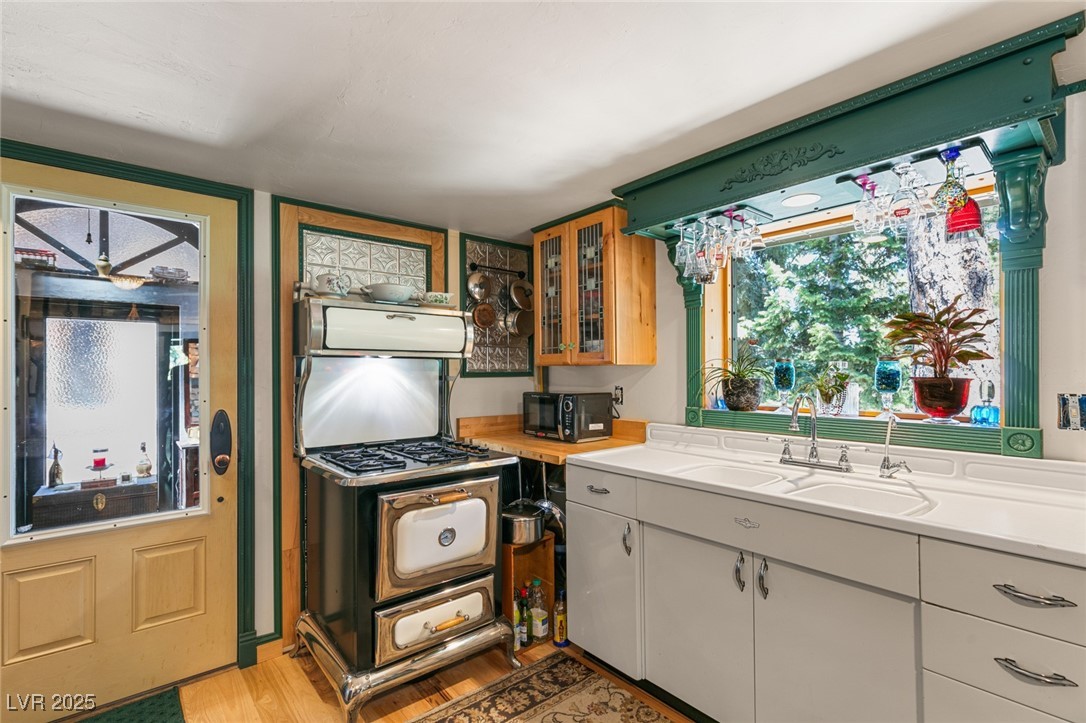 4075 Cougar Ridge Trail