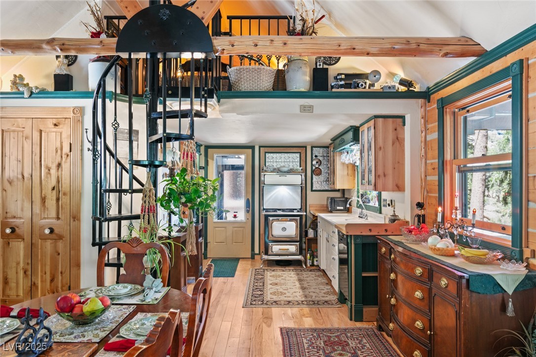 4075 Cougar Ridge Trail