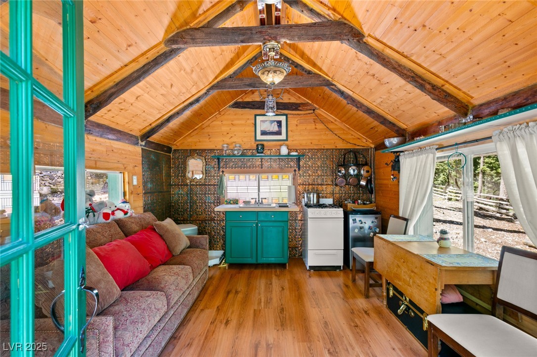 4075 Cougar Ridge Trail