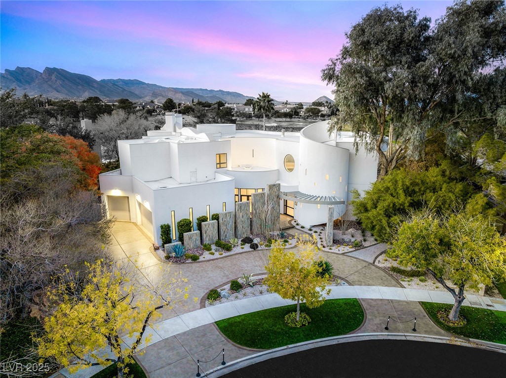 1109 Pine Island Court