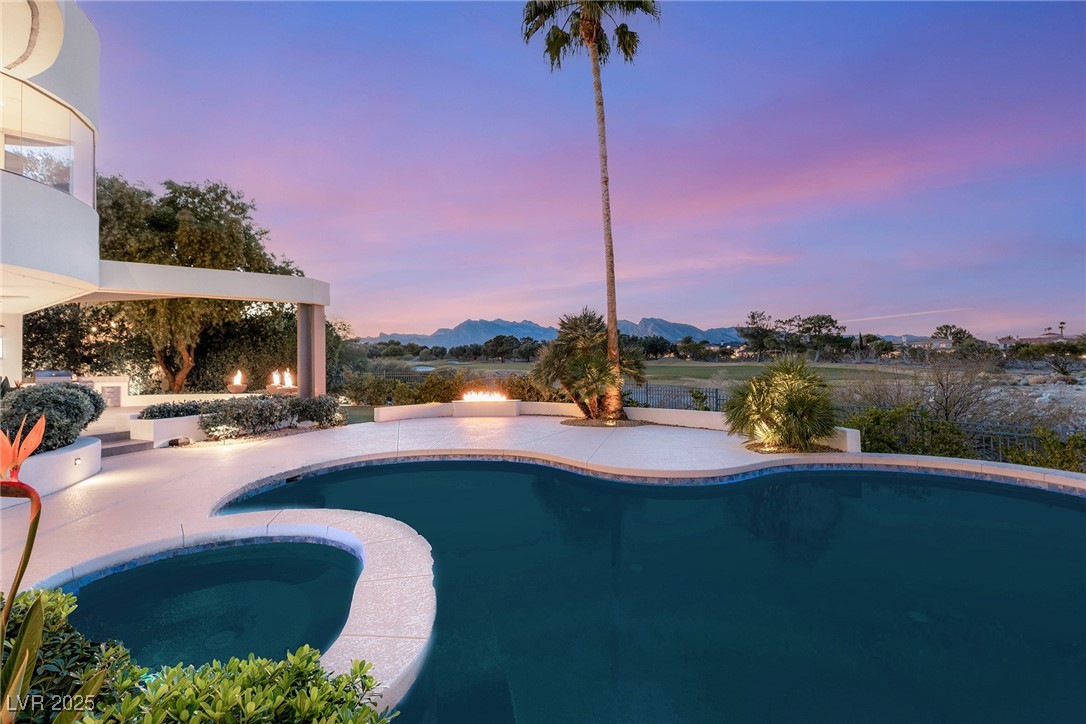 1109 Pine Island Court