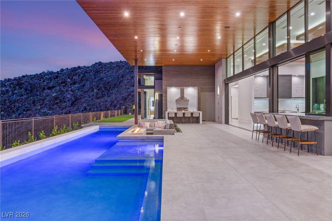 6 Hidden Heights Court
