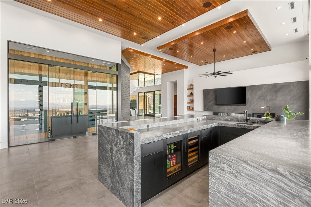6 Hidden Heights Court