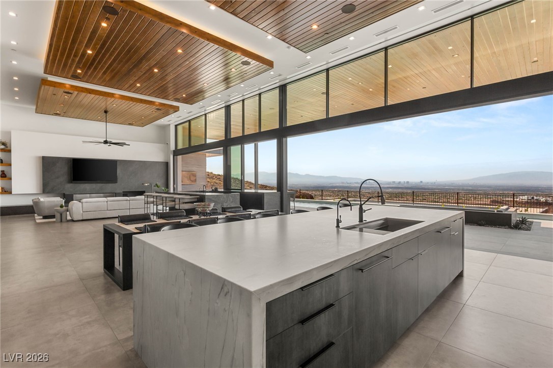 6 Hidden Heights Court