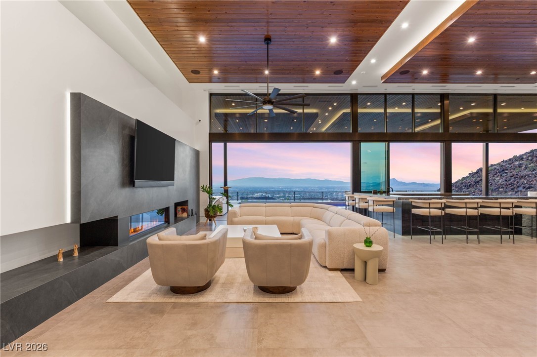 6 Hidden Heights Court