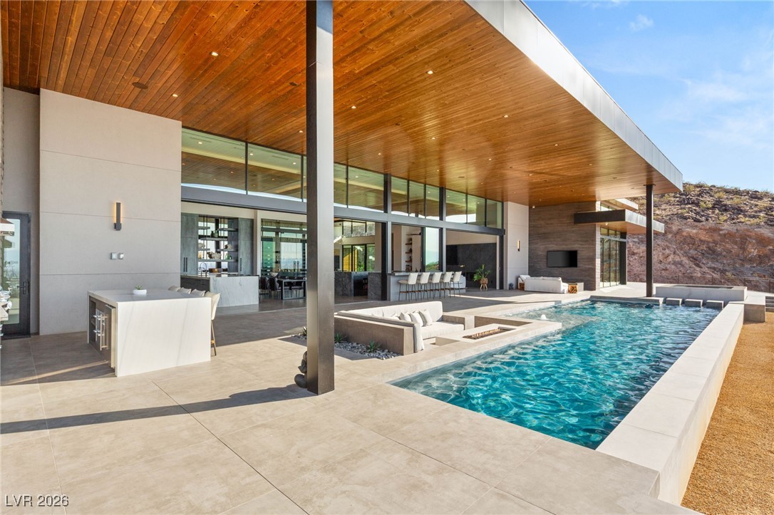 6 Hidden Heights Court