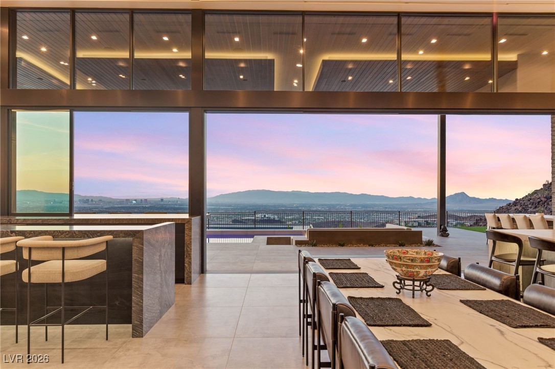 6 Hidden Heights Court