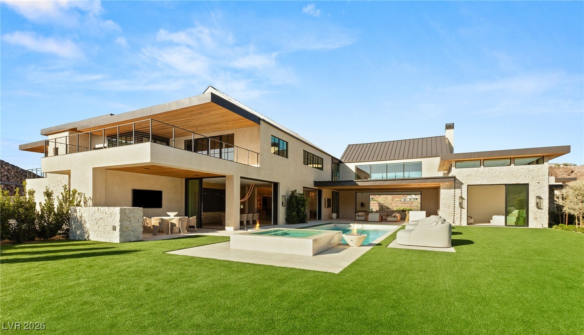 23 Sanctuary Peak Court