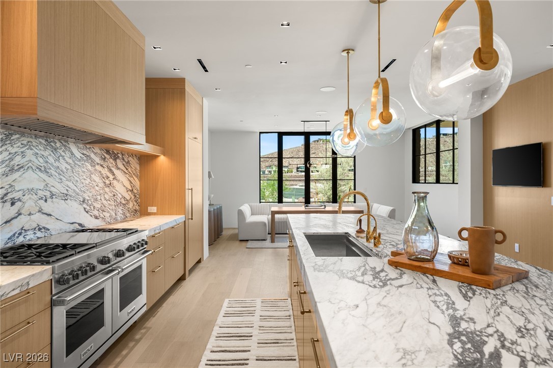 23 Sanctuary Peak Court