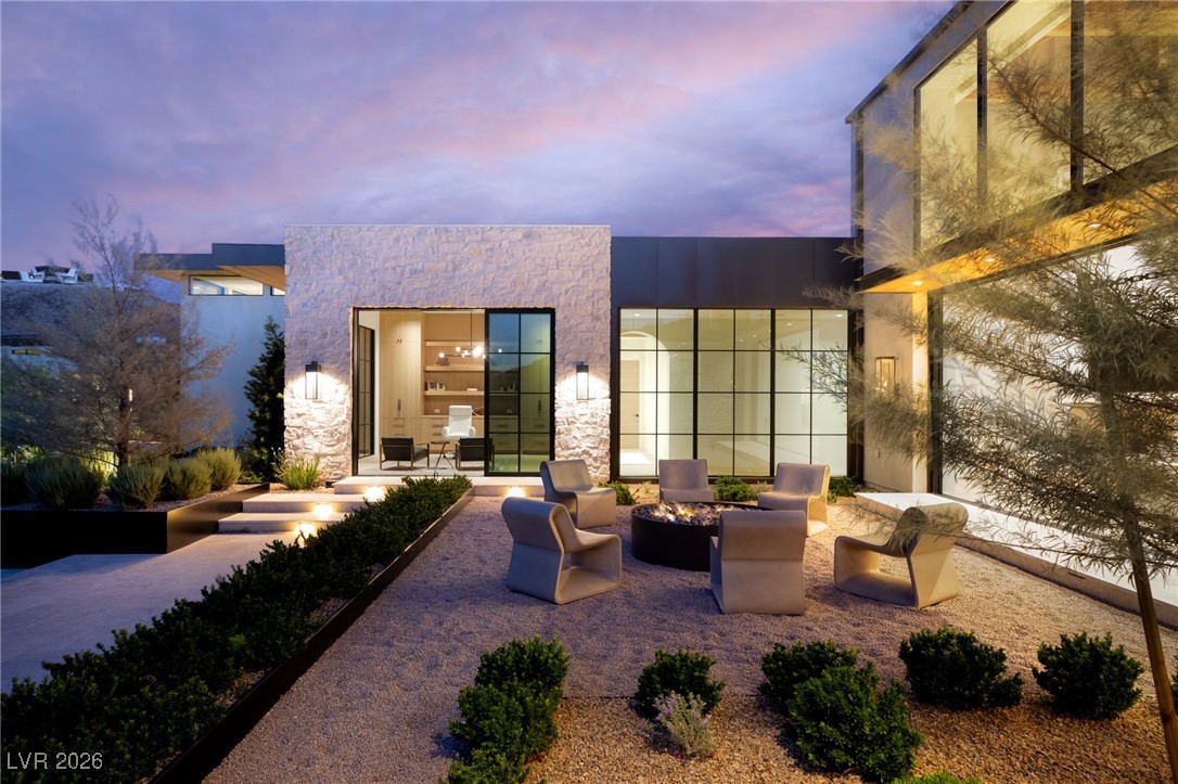 23 Sanctuary Peak Court
