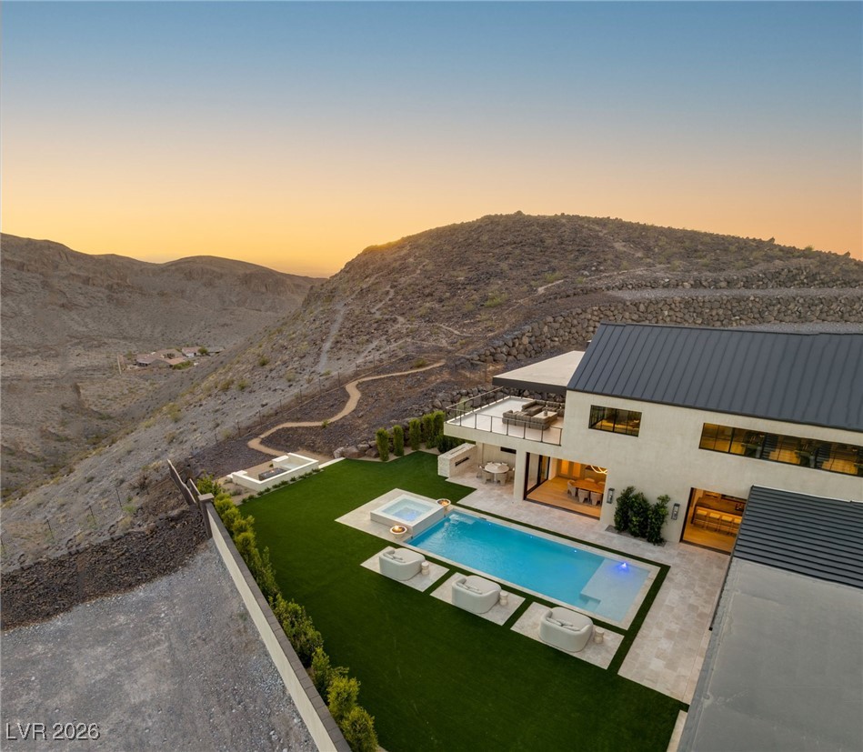 23 Sanctuary Peak Court