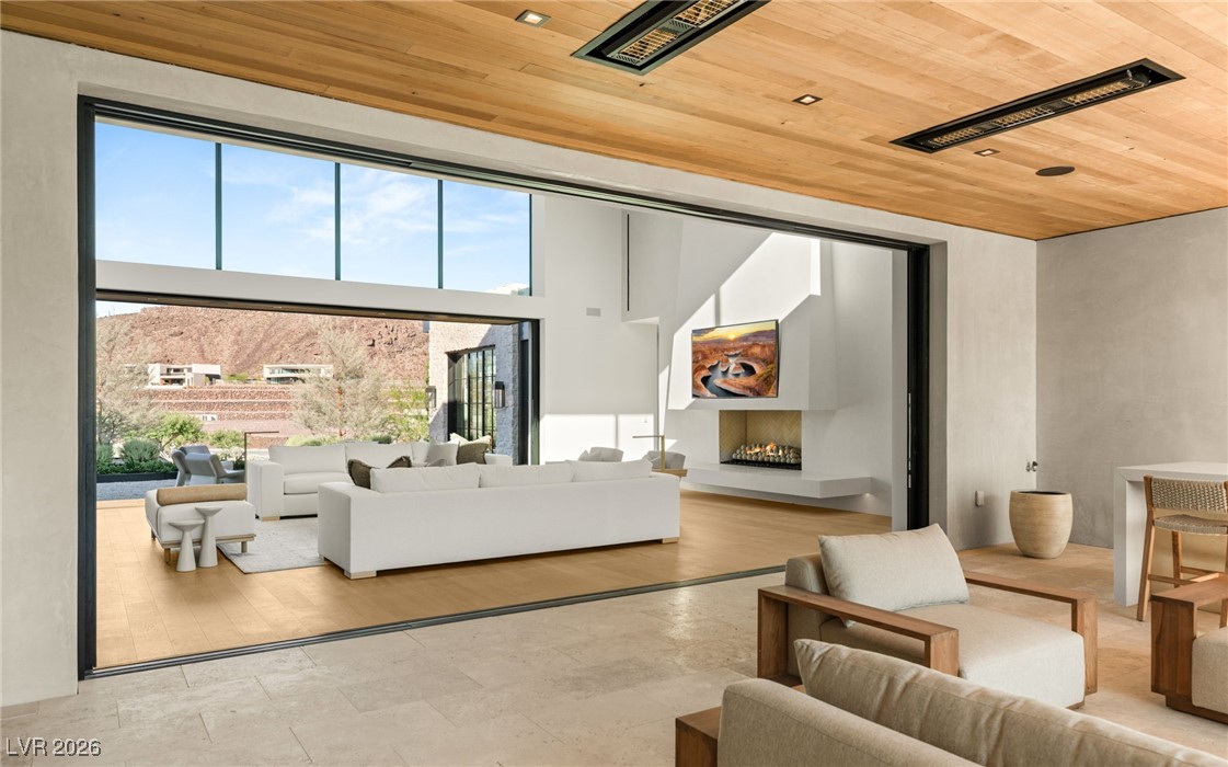23 Sanctuary Peak Court