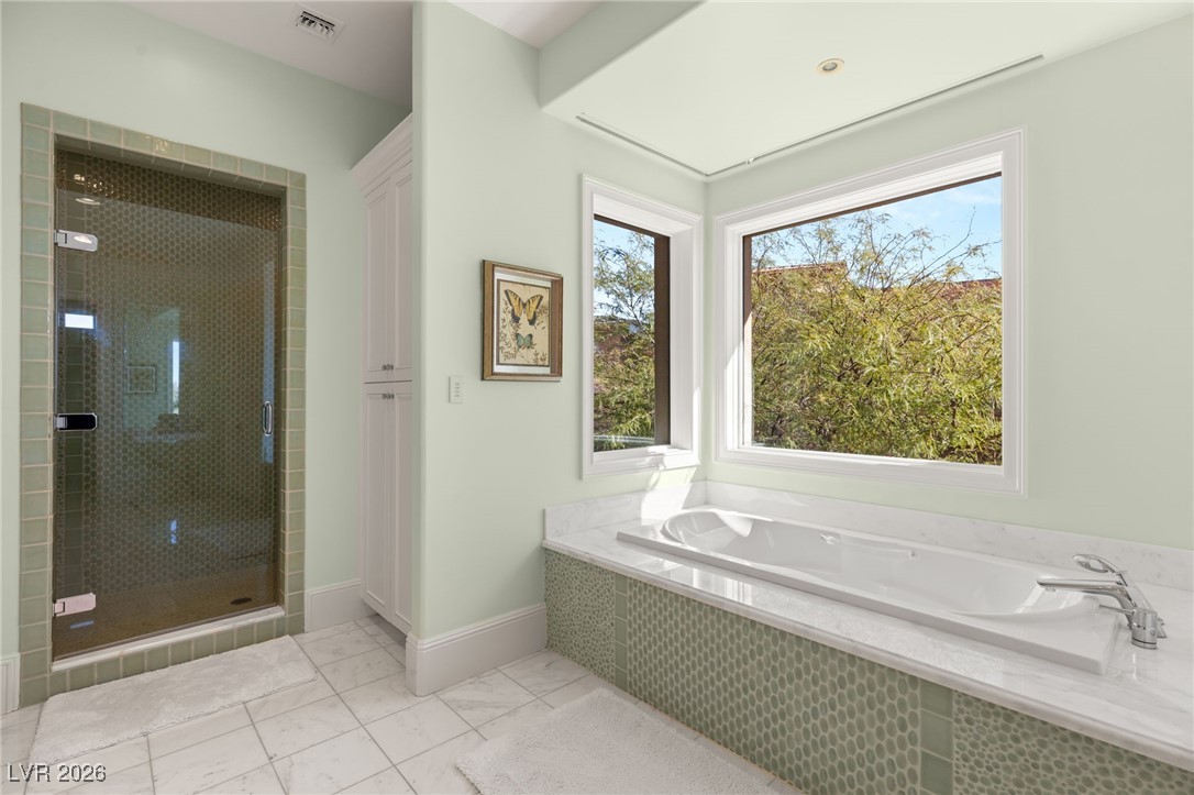 11 Misty Peaks Court