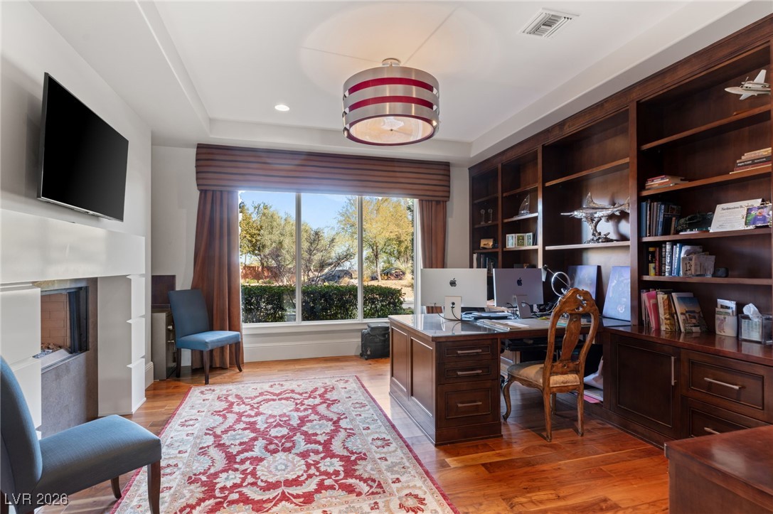 11 Misty Peaks Court