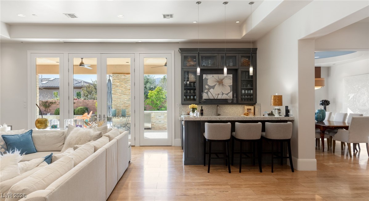 11 Misty Peaks Court