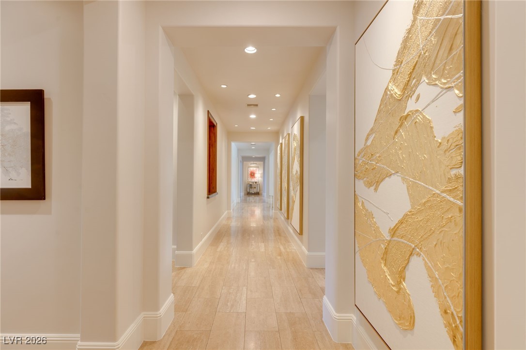 11 Misty Peaks Court