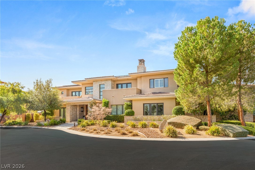11 Misty Peaks Court