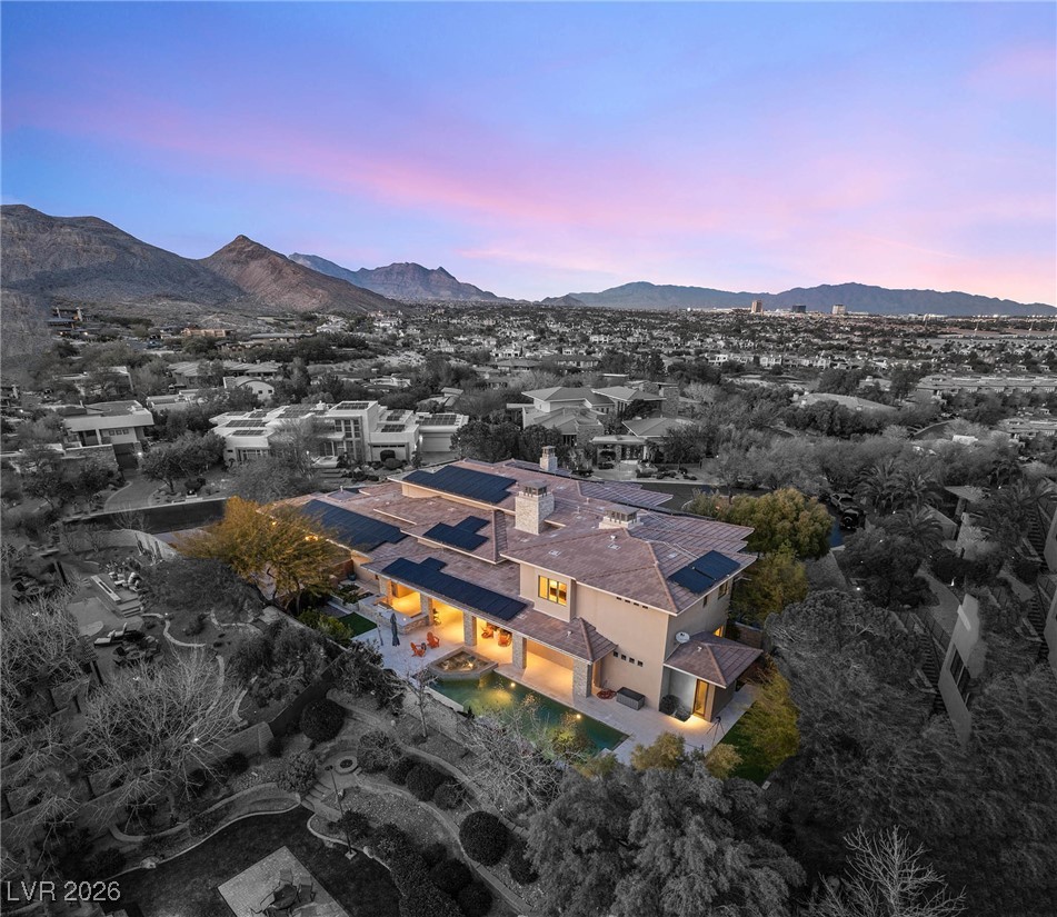 11 Misty Peaks Court