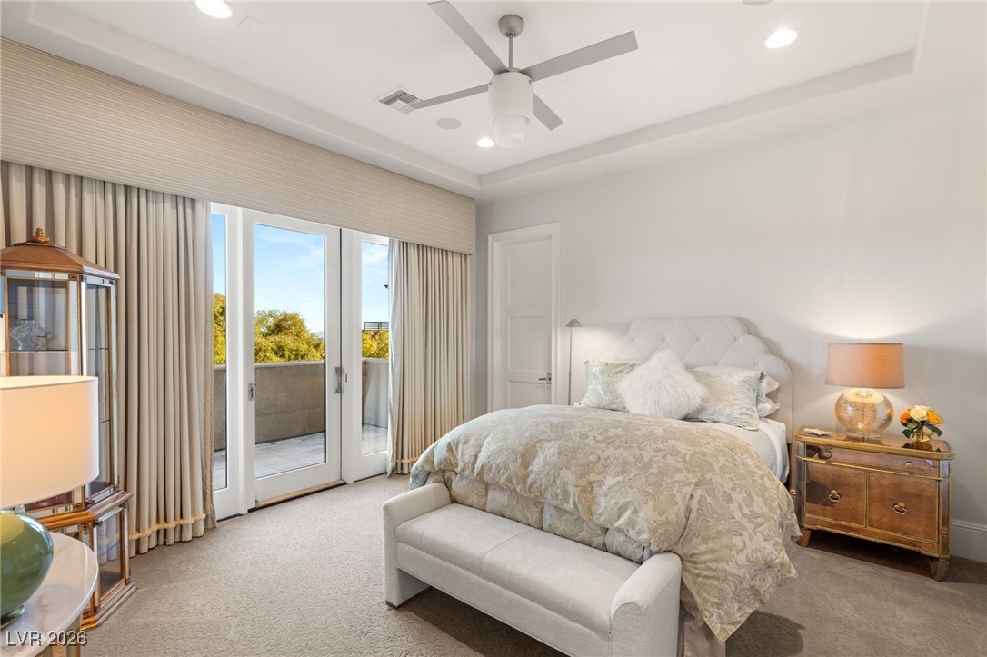 11 Misty Peaks Court