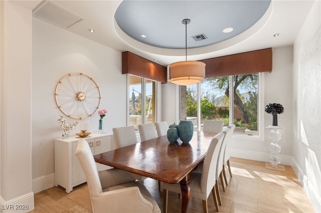 11 Misty Peaks Court