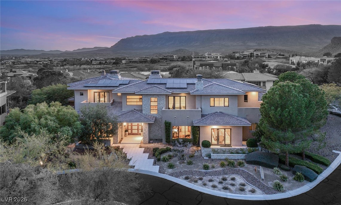 11 Misty Peaks Court