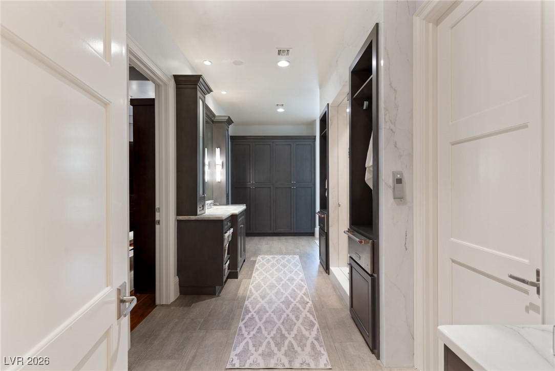 11 Misty Peaks Court