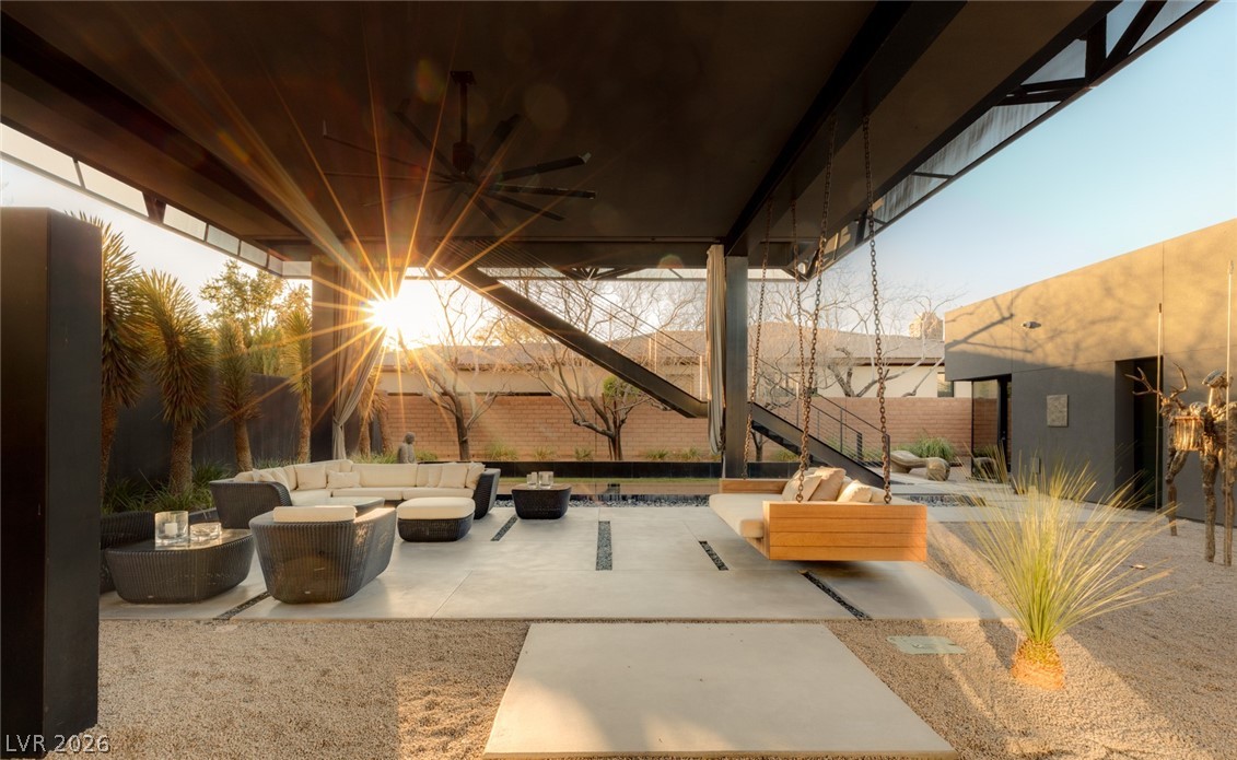 20 Soaring Bird Court