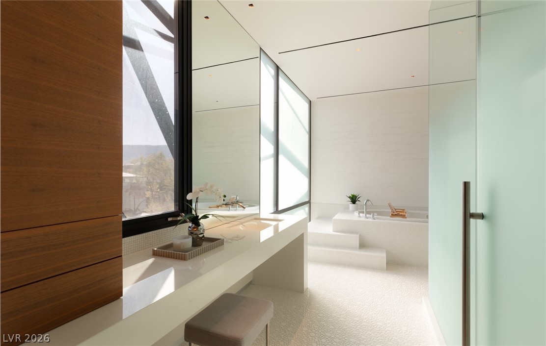 20 Soaring Bird Court