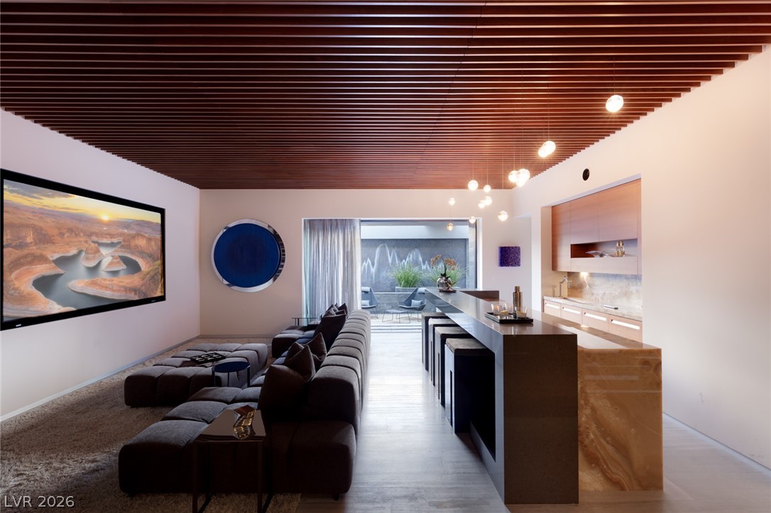 20 Soaring Bird Court