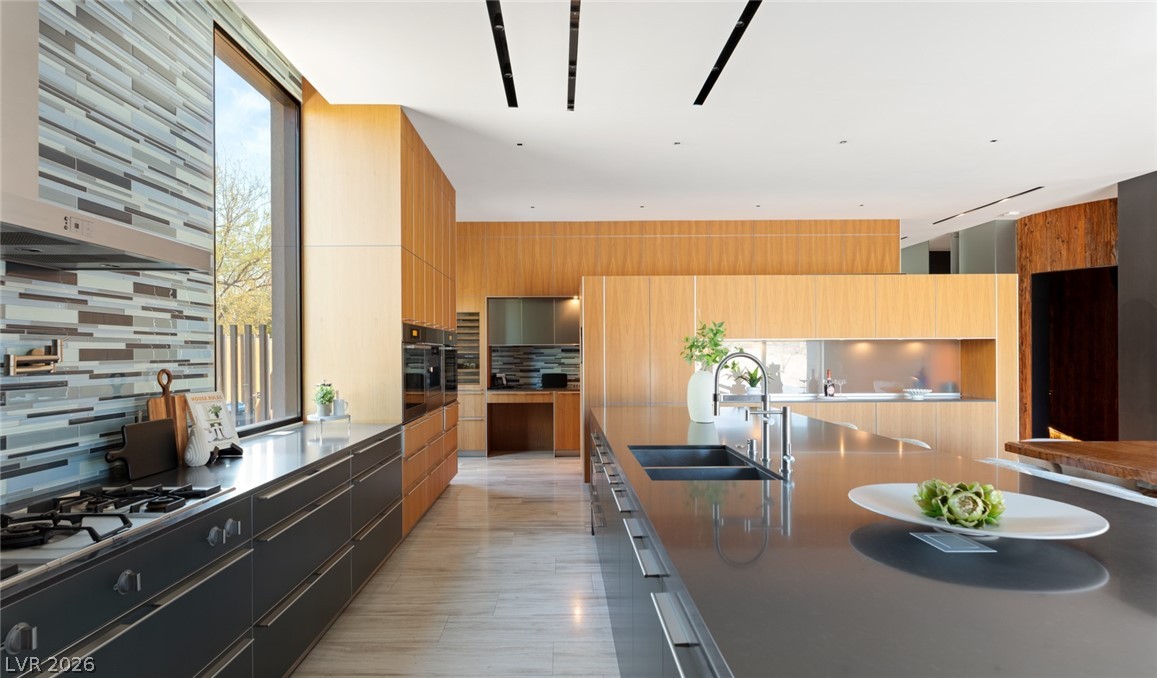 20 Soaring Bird Court