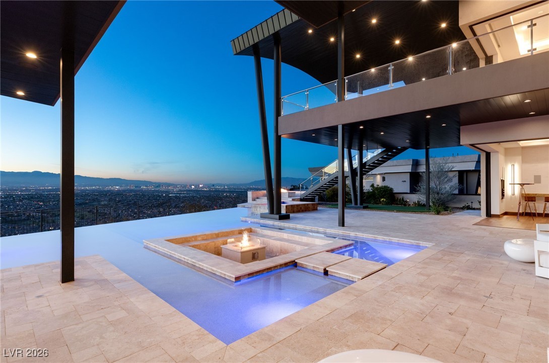 11 Rockstream Drive