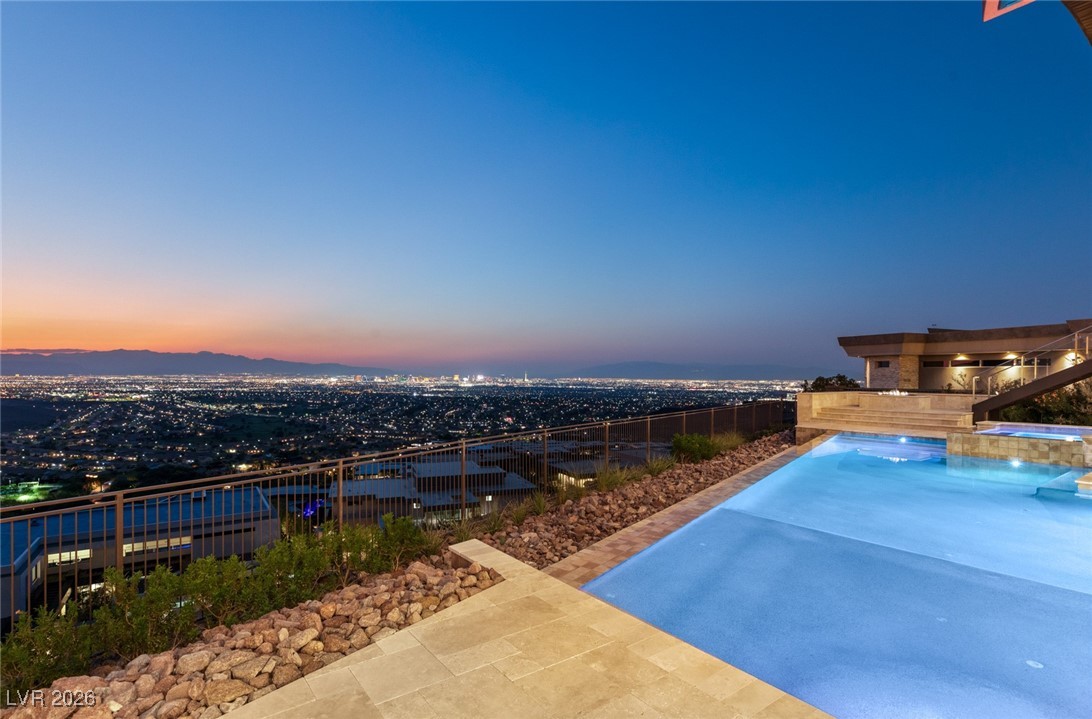 11 Rockstream Drive