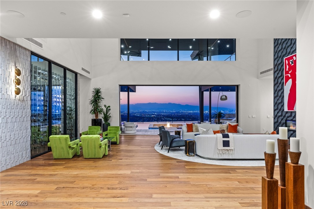 11 Rockstream Drive
