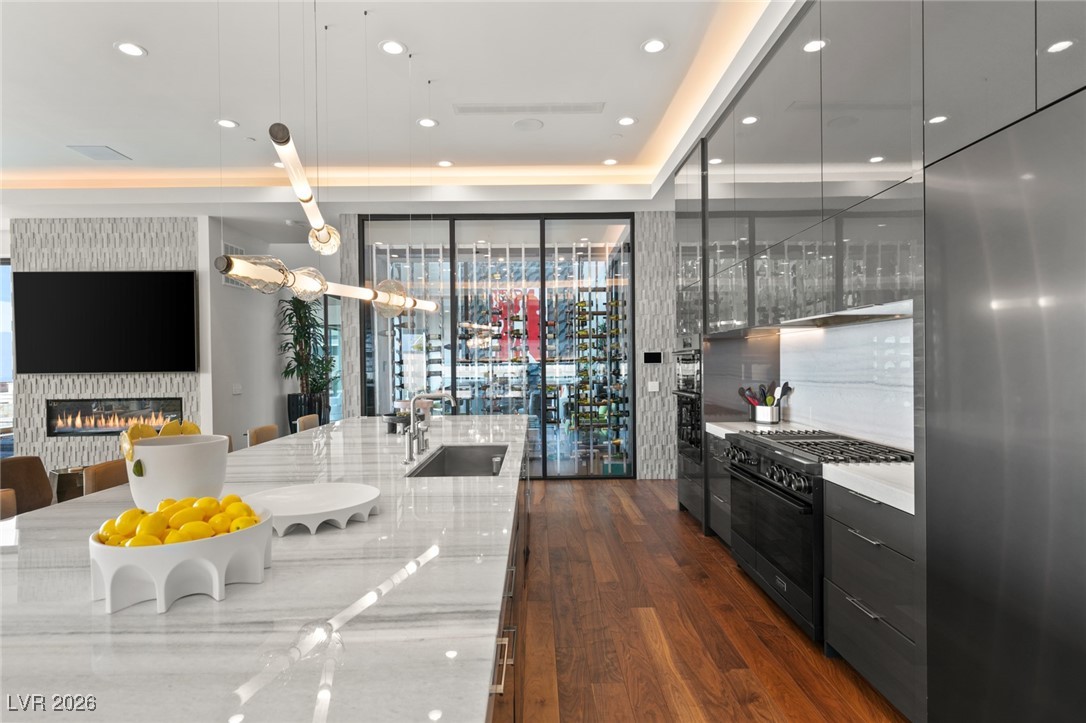 11 Rockstream Drive