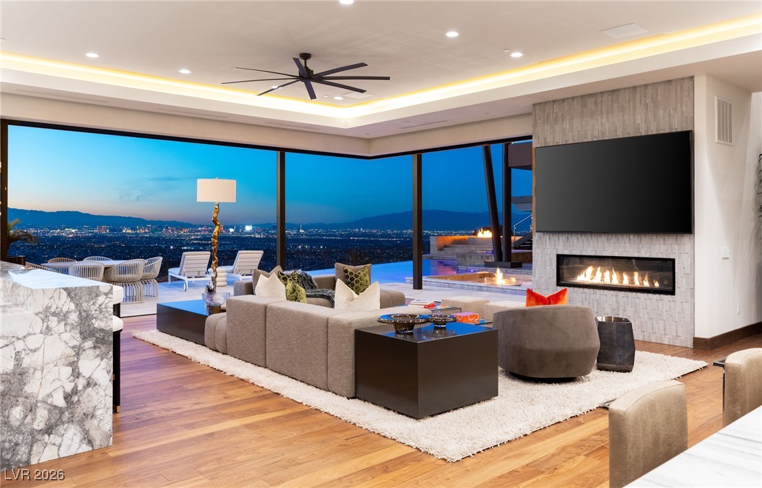 11 Rockstream Drive