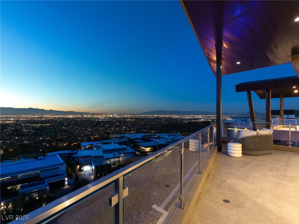 11 Rockstream Drive