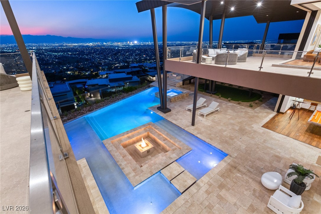 11 Rockstream Drive