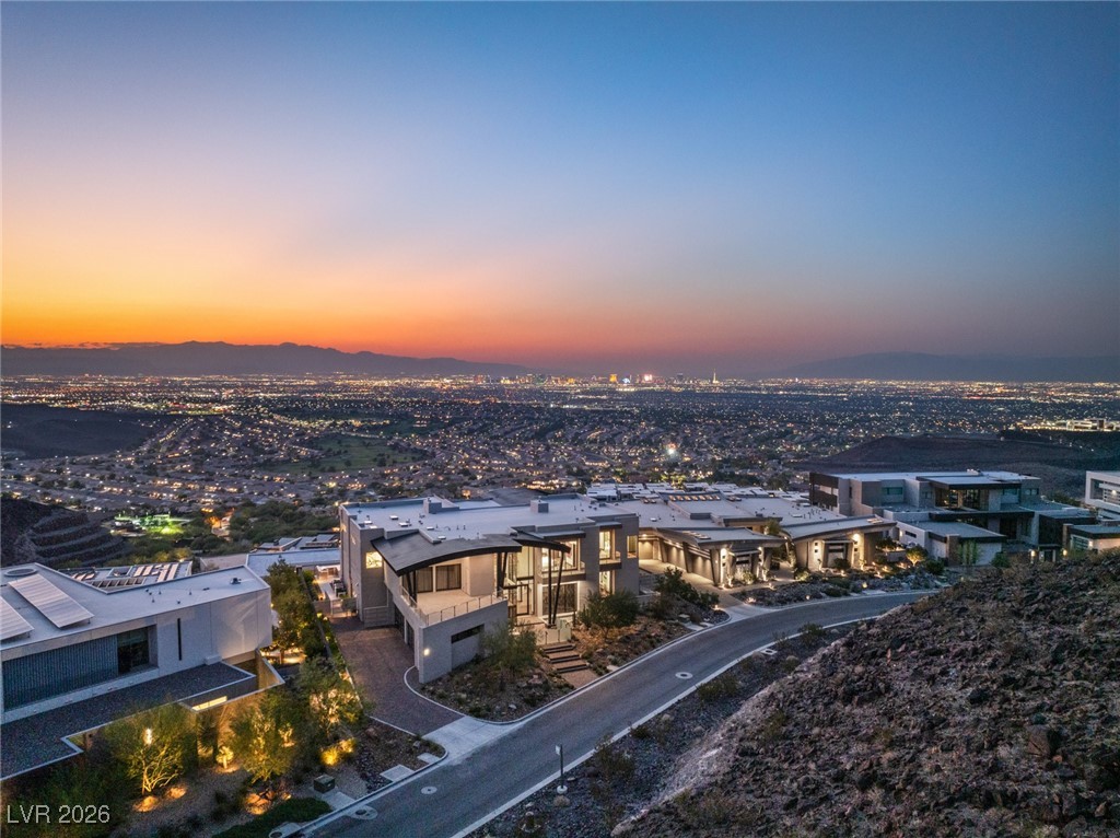 11 Rockstream Drive