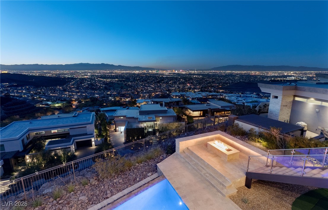 11 Rockstream Drive
