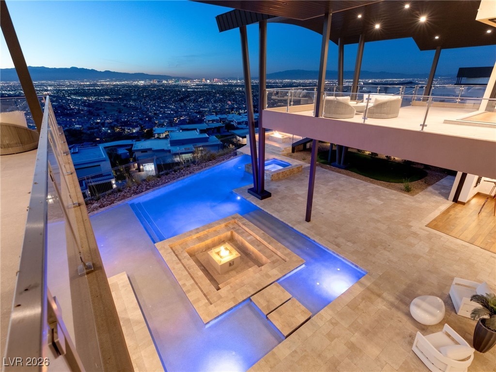 11 Rockstream Drive